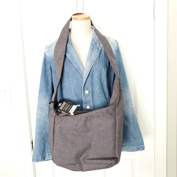 Ogio Promo Carolinas Golf Association Brooklyn Gray Crossbody Padded Tablet Bag - Picture 3 of 8